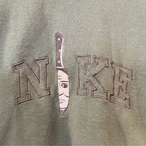 Gildan Dark Green Graphic T-Shirt